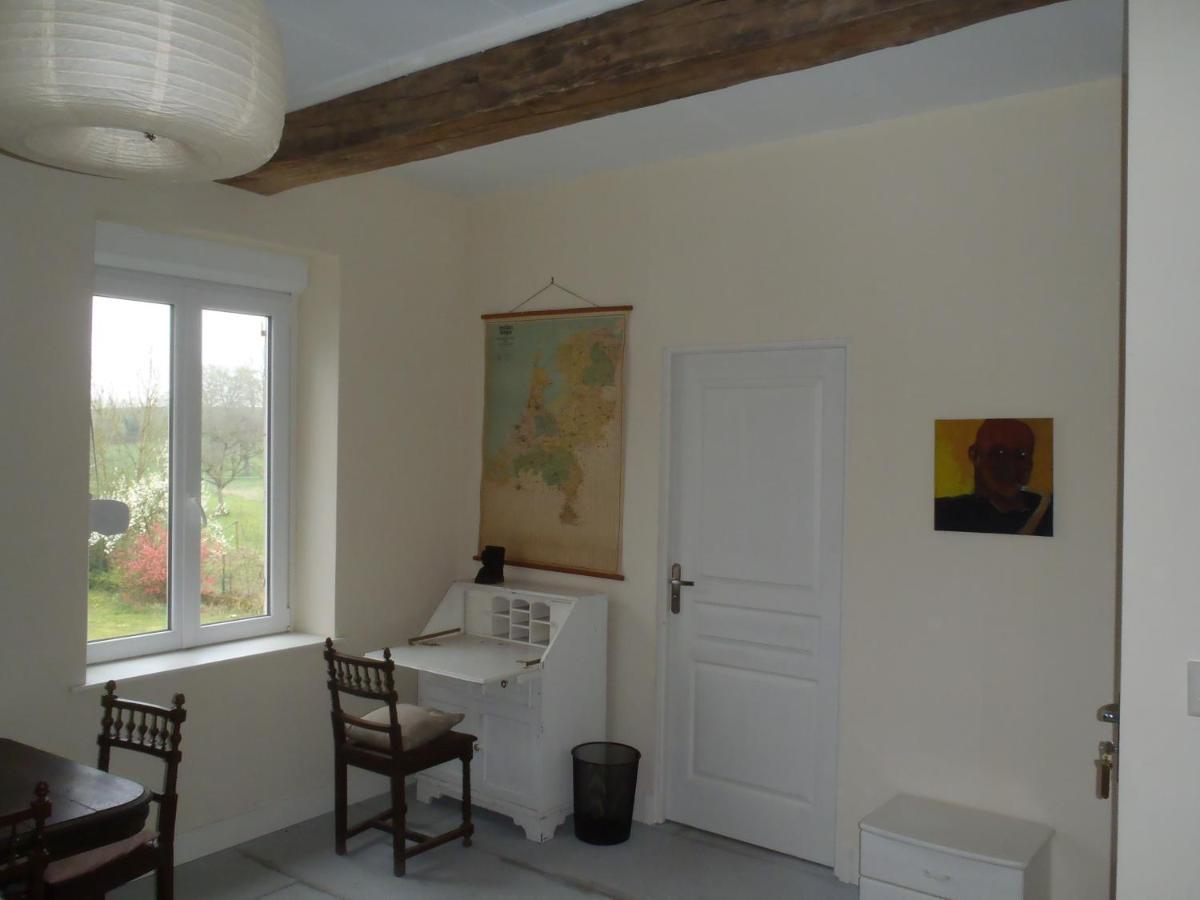 Chambre D'Hotes Fantesstique Berzieux 外观 照片